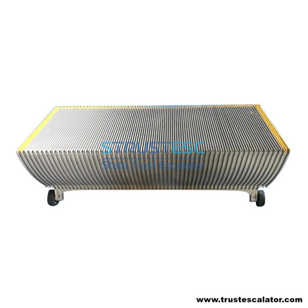 1705742700 0055609800 Escalator Step AL W2001-1 5EK 1000mm Use for Thyssenkrupp  