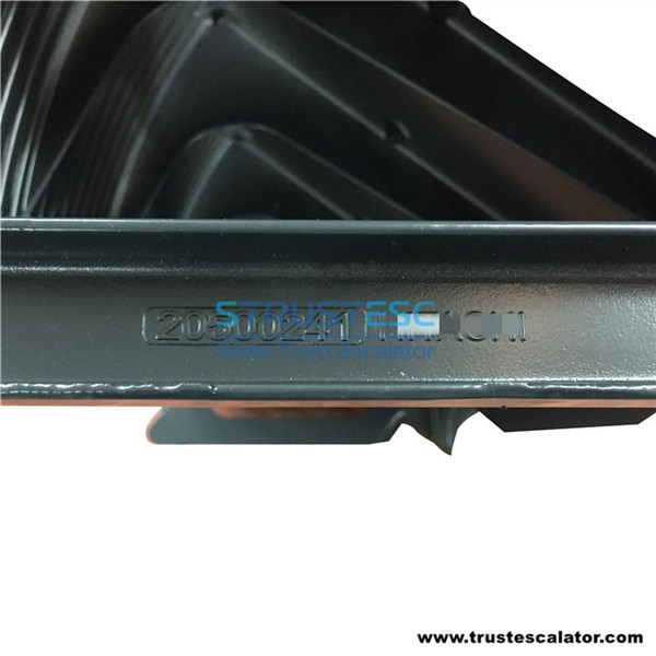 20500241 Step W Demarcation L1000mm Degree 30 Use for Hitachi Escalator