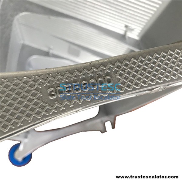 30558000 17050737 4EK Escalator Aluminum Step Use for Thyssenkrupp