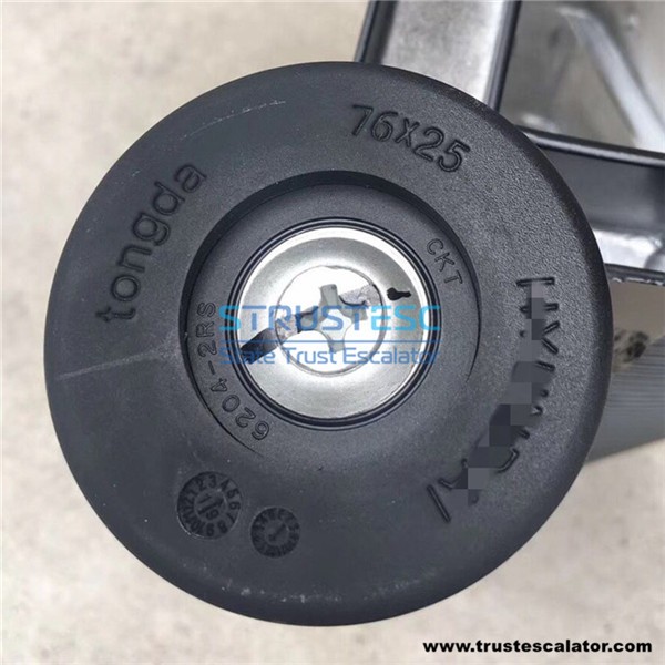 645B022J01 645B022J02 Escalator Step Use for Hyundai Escalator 1000mm Degree 35
