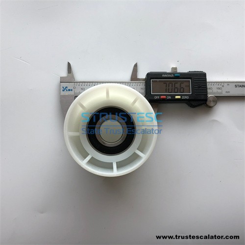 9300 Escalator Handrail Support Roller 70*72*6204 70x72x6204 