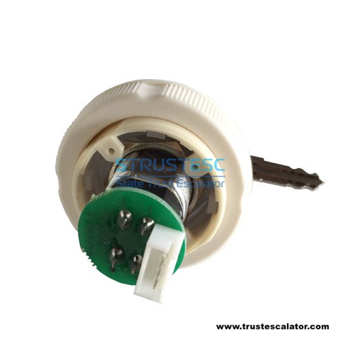 A4J12321 A1 Elevator base station lock 