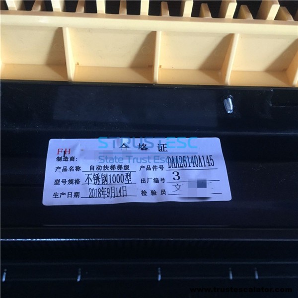 DAA26140A145 Escalator Step Stainless Steel L800/1000mm Use for XIZI-OTIS