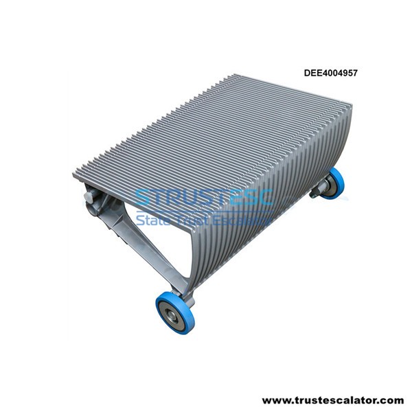DEE4004957 KM51384323V069 STEP,2000 B 600MM TYPE60 SILVER MBZ Use for Kone ECO3000 