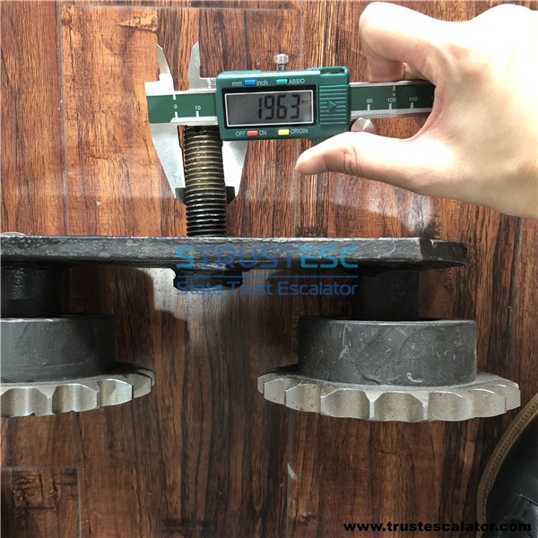 Escalator Tension Single Gear 19 Teeth Use for Mitsubishi