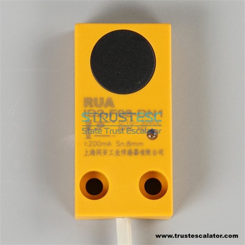ID2-F08-DN1 Elevator proximity switch sensor for Hyundai 