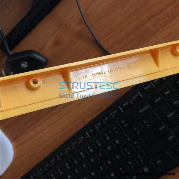 J619100B20-01B L47332159A Escalator Step Demarcation Use for Mitsubishi 