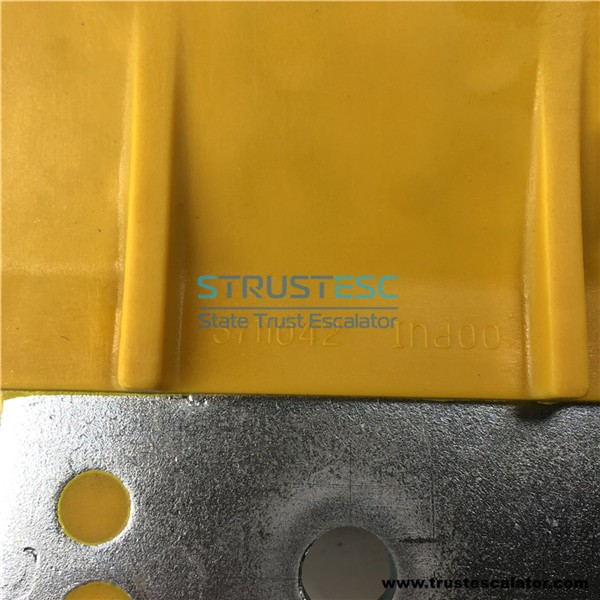 KM3711042 STEP COMB,A LV3712268 Use for Kone ECO3000 Escalator
