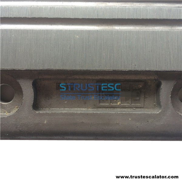 KM5002050H01 COMB SEGMENT,A R3C Use for Kone ECO3000 Autowalk