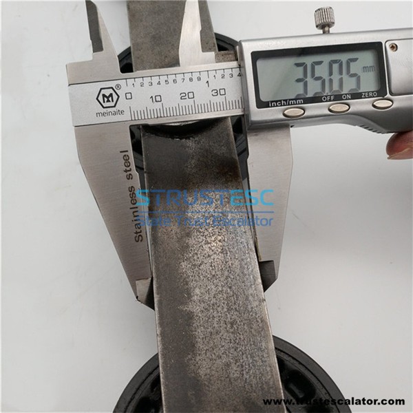 KM5009350H01 STEP CHAIN 13 KV-C 2 STR TL133C2 Use for KONE TransitMaster