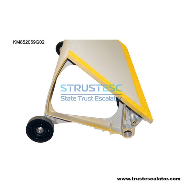 KM852059G02 STEP,L1000mm,SILVR,50MM YEL STRPE BCK-SIDES Use for Kone Escalator