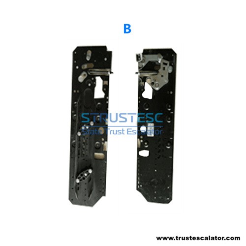 KM901875G15 Lift Door Cam Without Lock L670mm