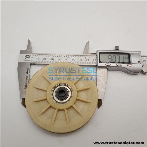 90*11*6200 KM988351 KM988340 LIFT PULLEY DIVERTING CLOSING WEIGHT 