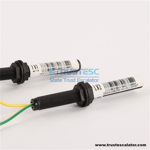 LV1+LV2 DEA3018829A DEA3020231A Elevator leveling sensor 