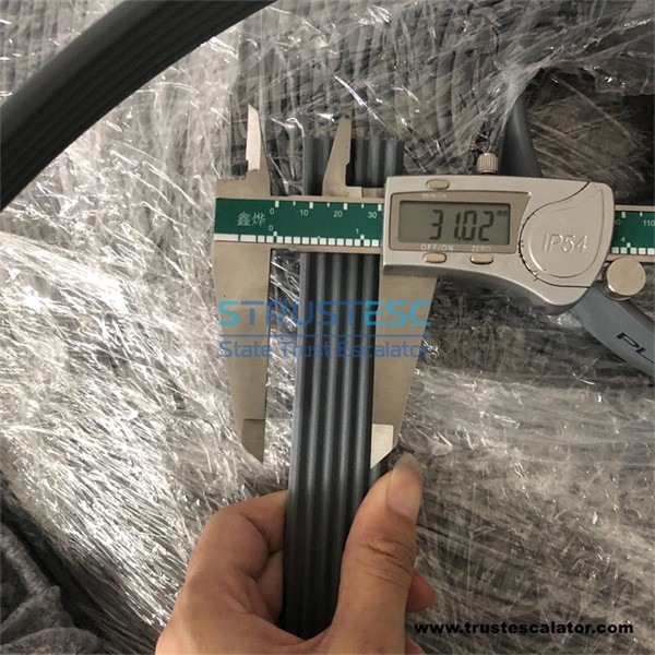 PV30-1.73S-PU-42 5910139 W30mm 12 Cores 42KN Elevator Traction Belt Use for 3300 3600 5500 