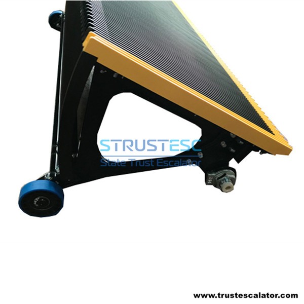 TJ800DS-A/B TJ600DS-A/B Escalator Step Stainless Steel Use for Thyssenkrupp  