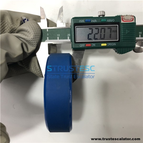 XAA290CY2 Escalator Step Chain Roller 76x22x6203RS Use for OTIS  XIZI OTIS