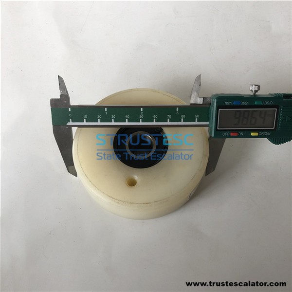 XAA456AC Escalator Handrail Roller 98x31x6203RS Use for Otis