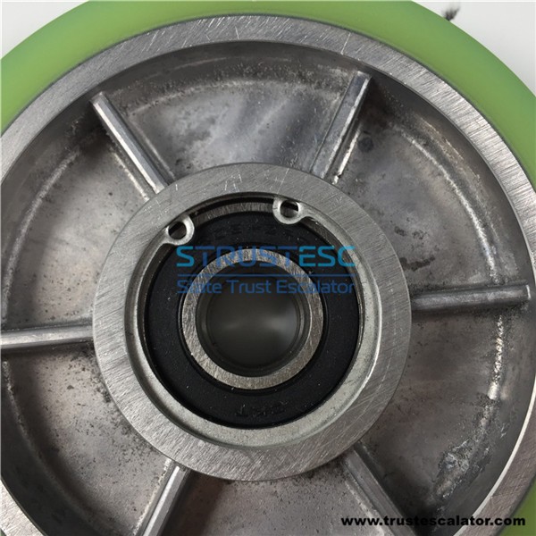 XAA456CC Escalator Handrail Drive Roller 120x30x6203-2RS Use for Otis 