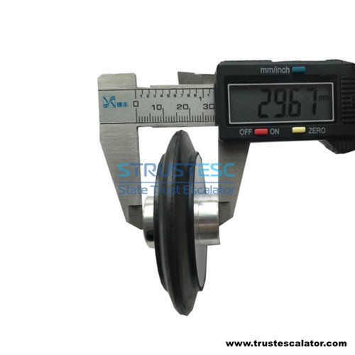 KM710210G01 Elevator tachometer roller OD75mm